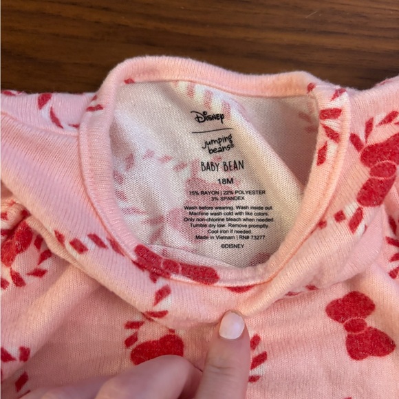 Minnie Mouse 18month romper. Buttons at bottom - Picture 2 of 3